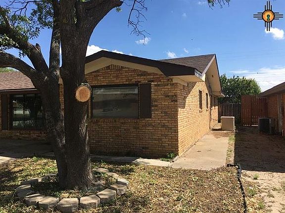 2nd image of 316 W Avenue J