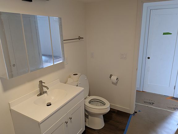 4th image of 1829 E End St NW #B