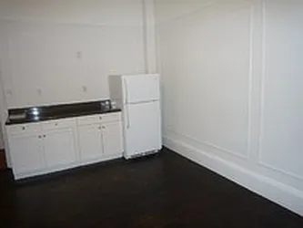 Rented by Raz Realty