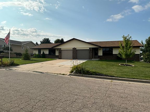 3rd image of 1623 Southridge Dr