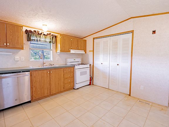 5th image of N14330 290th Street