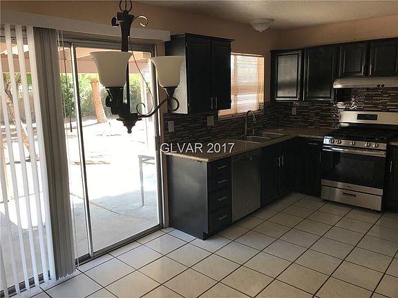 5th image of 4513 Montebello Ave