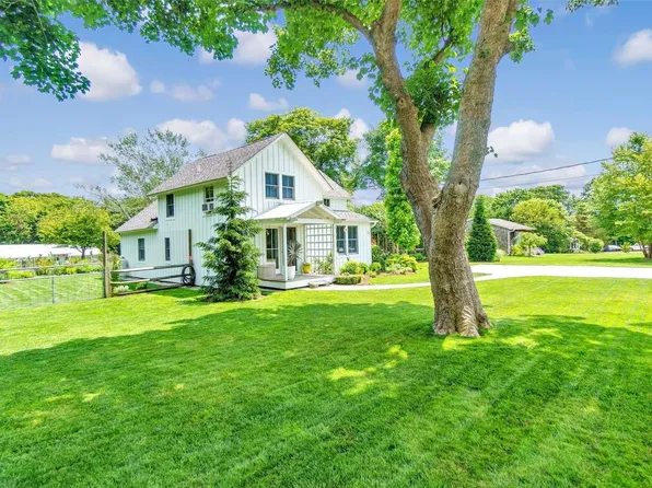 28 River Avenue, Eastport, NY 11941