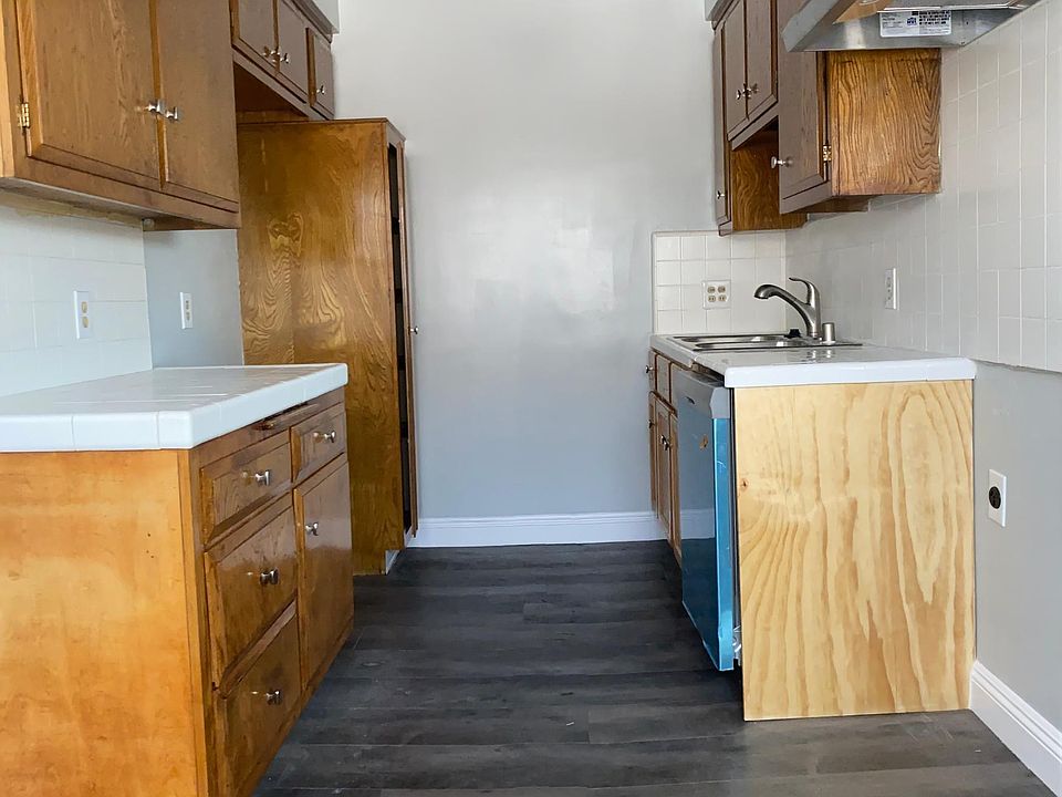 1st image of 315 N Hillcrest Blvd APT 21