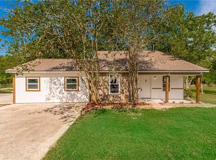 8369 Phillips Rd, Saint Amant, LA 70774