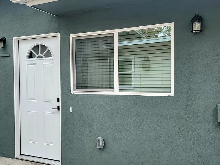 6249-6253 Mary Lane Drive — Photo 5