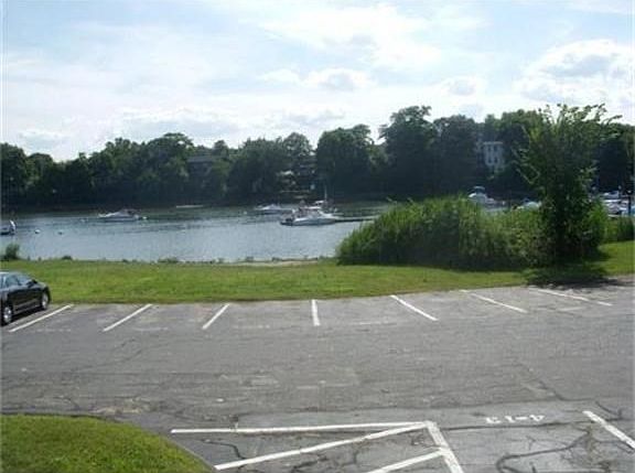 2nd image of 4 McDewell Ave APT 15