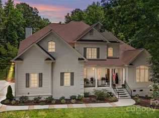 2542 Gleneagles Dr, Gastonia, NC 28056