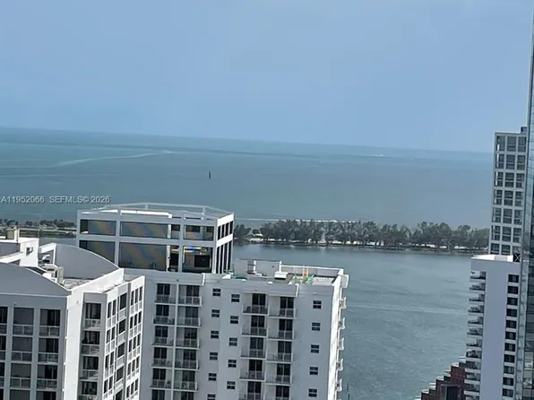 1200 Brickell Bay Dr APT 3921, Miami, FL 33131