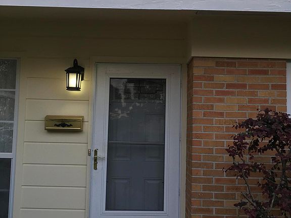 5th image of 3302 Lenczyk Dr W