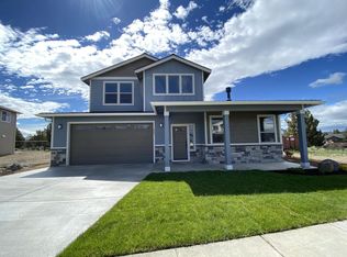 2261 NE Indigo Ln, Bend, OR 97701