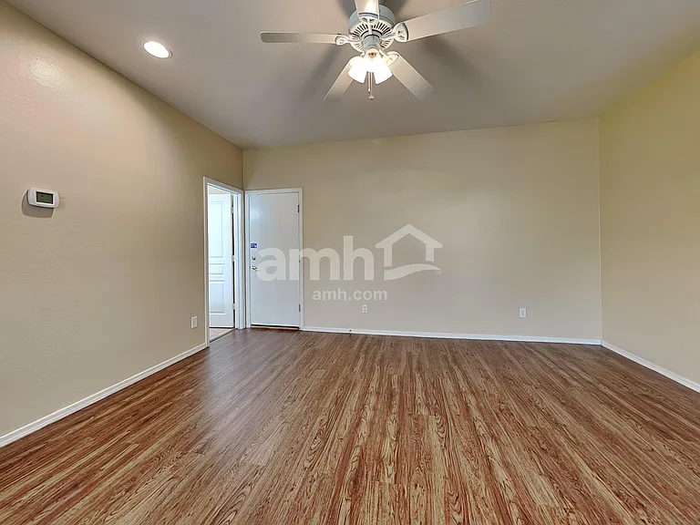 7242 W Saint Charles Ave — Photo 8