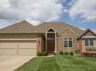 825 E Beaufort St, Nixa, MO 65714