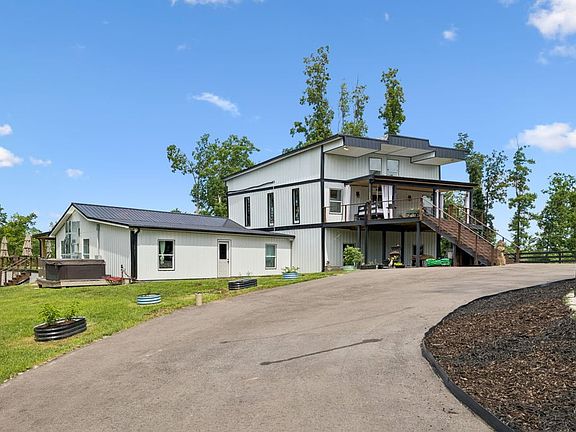 4th image of 332 Southridge Rd
