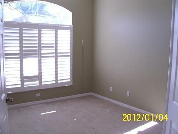 5th image of 2213 NE 3rd St