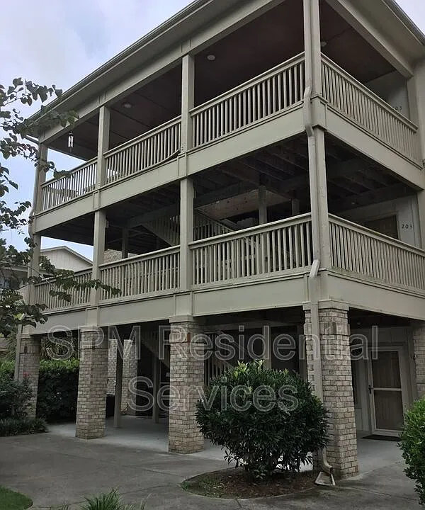 115 Covil Ave #204