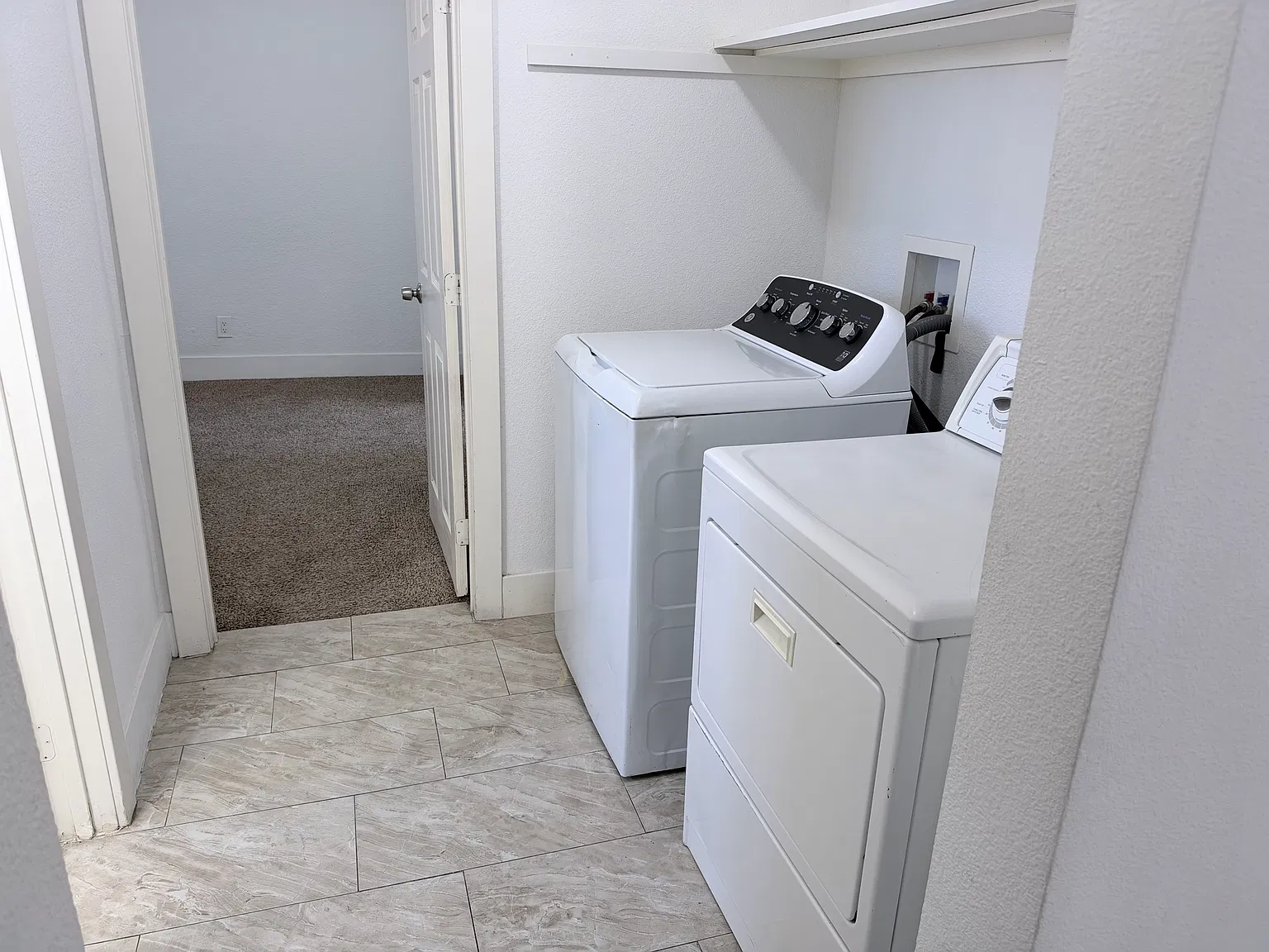 2 bed, 950 sqft, $1,150 — Photo 4
