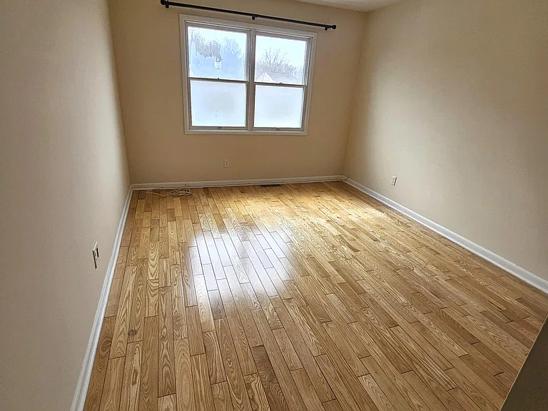 33 Cooks Ct — Photo 6