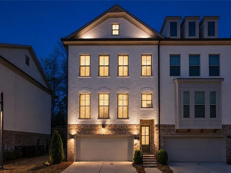 413 Bishop Ln — Photo 1