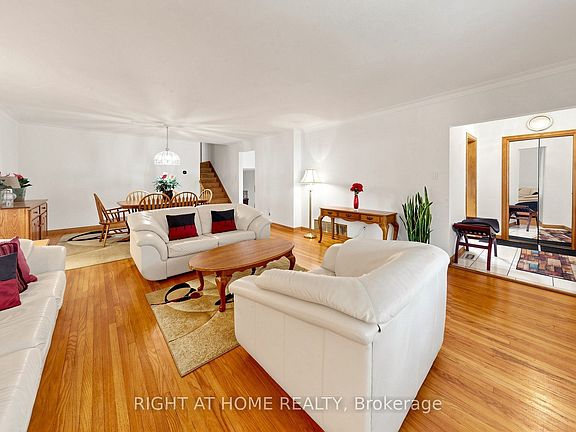 4th image of 15 Skyridge Rd