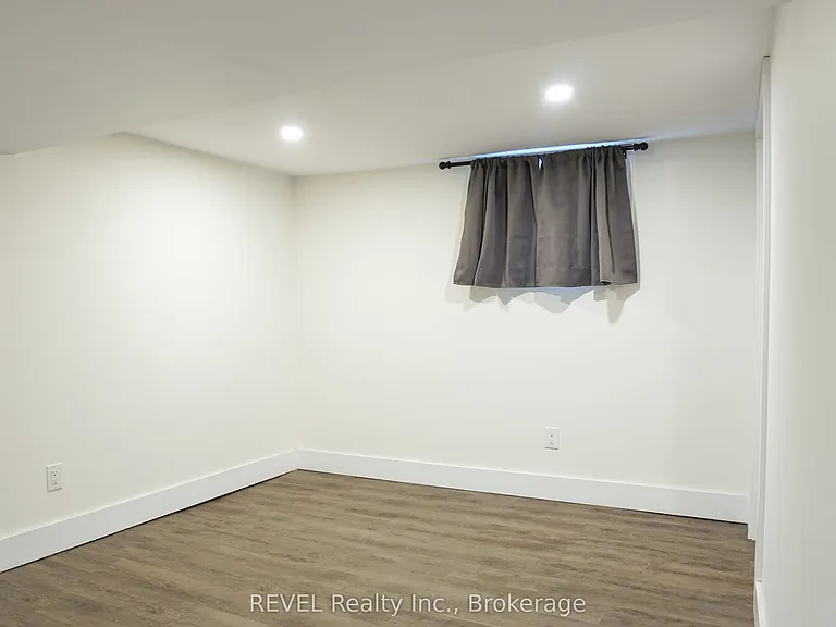 50 Pelham Rd #LOWER — Photo 13