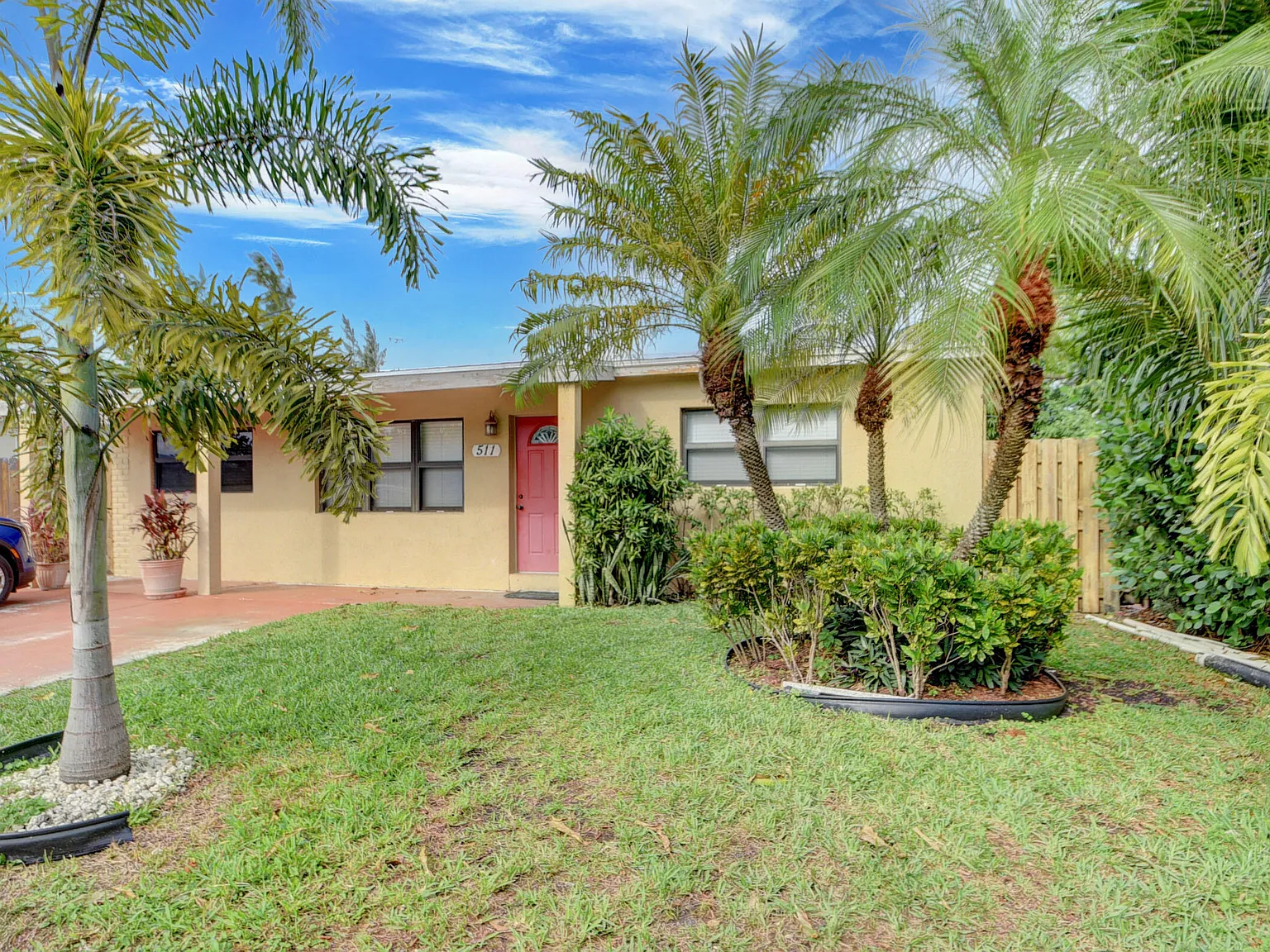 3 bed, 2.0 bath, 1022 sqft, $2,750 — Photo 2