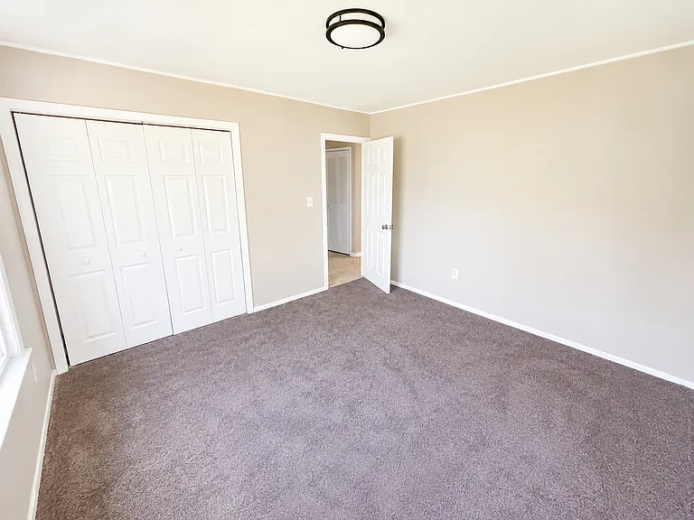 5 Shelbourne Ln — Photo 7