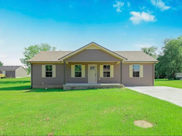 227 2nd St, Horse Cave, KY 42749