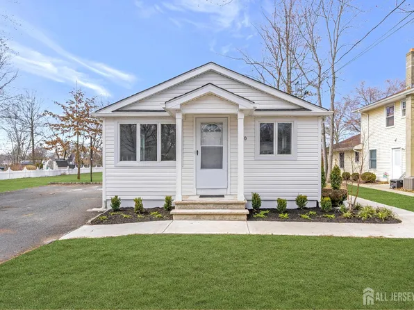 120 Chestnut St, Bridgewater, NJ 08807