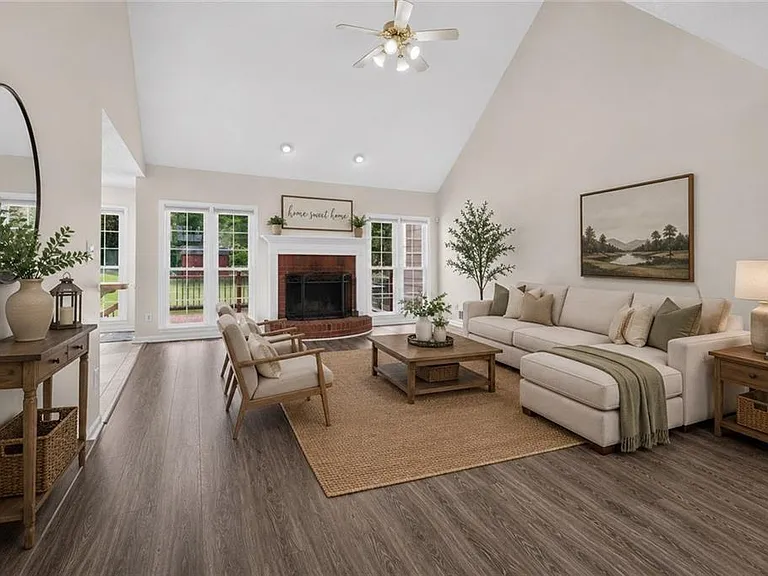 1262 Bowman Rd — Photo 4