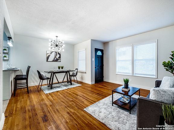 3rd image of 4610 NEWCOME DR