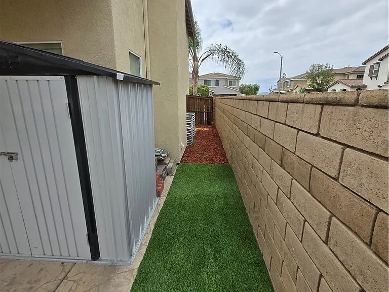 40643 Cartier St — Photo 24