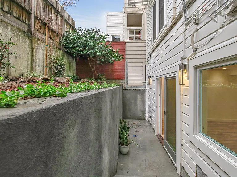 3080 Jackson St #1 — Photo 12