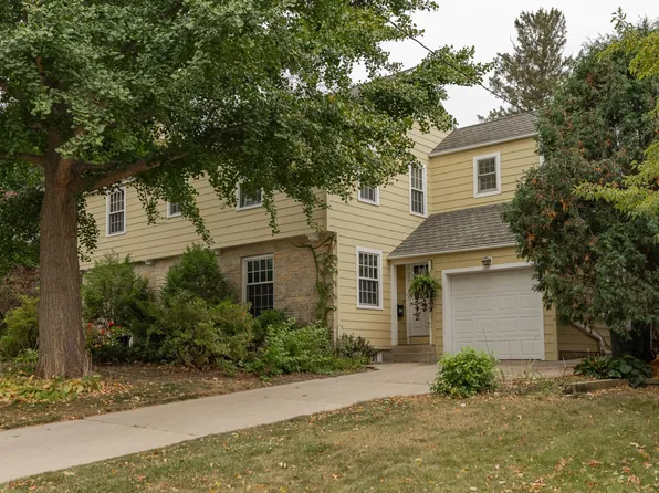 1130 6th St SW, Rochester, MN 55902