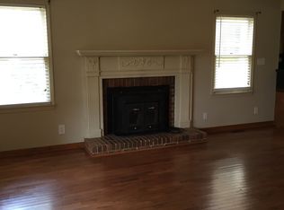 421 N Lakeshore Dr, Carrollton, GA 30117