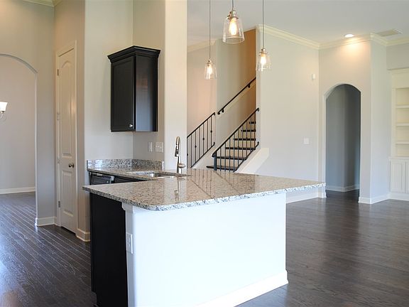 3rd image of 60 Cypress Point Dr