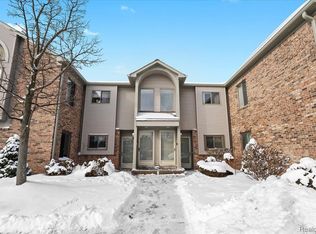 42714 Lilley Pointe Dr #213, Canton, MI 48187
