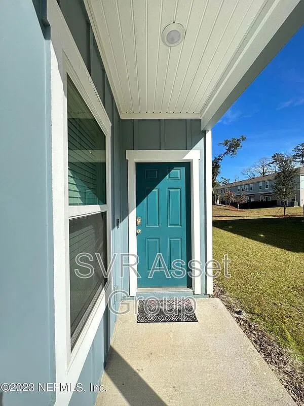 3 bed, 2.5 bath, 1502 sqft, $1,799 — Photo 3