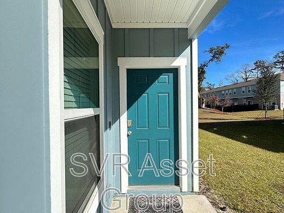 3rd image of 257 Aralia Ln