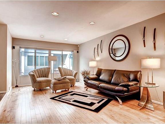 2nd image of 935 N Pennsylvania St APT 3