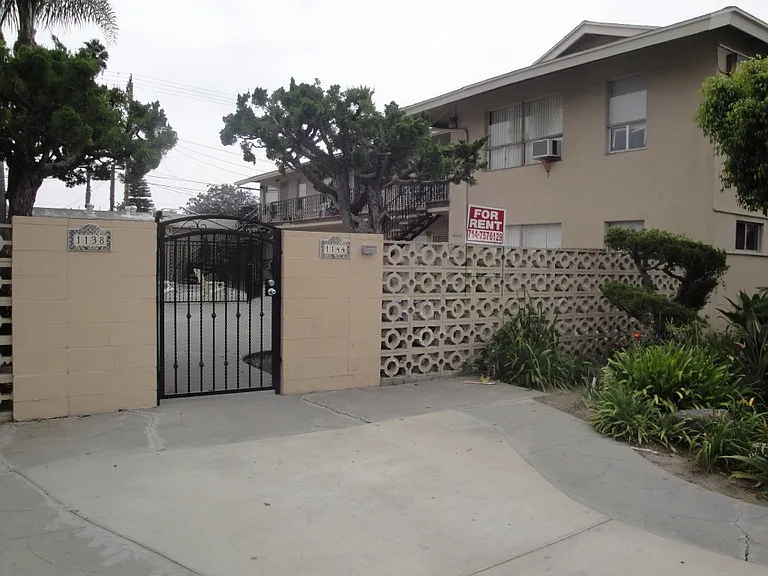 1144 W Casa Grande Ave #B — Photo 1