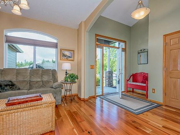 2nd image of 1127 SE 116th Ct