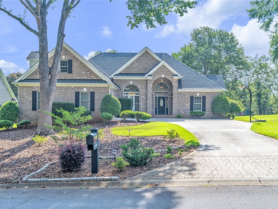 1st image of 102 Country Walk Ln