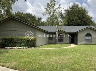 8270 Hamden Cir E, Jacksonville, FL 32244