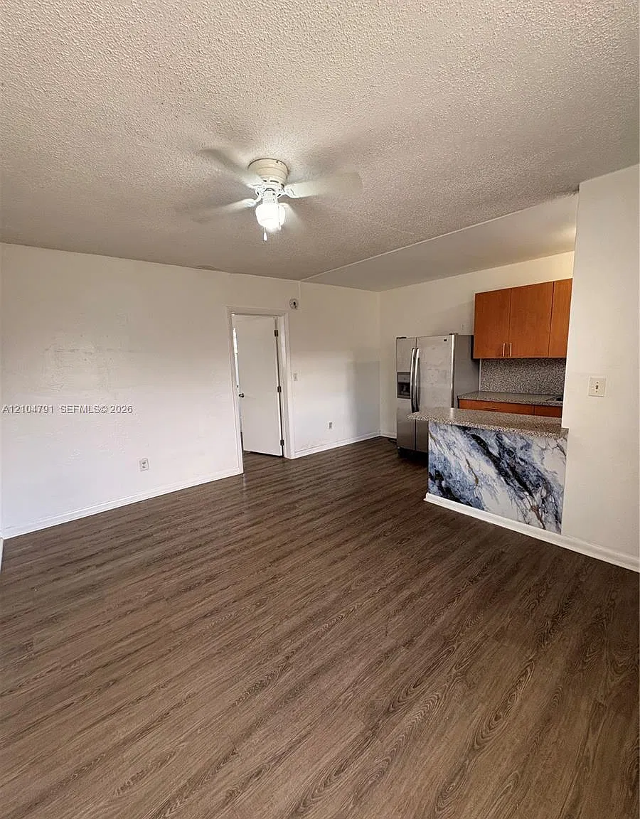 Hialeah 11th Addn — Photo 1