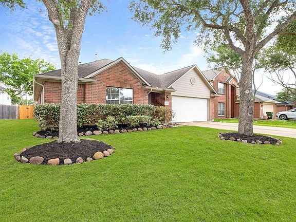 2nd image of 4112 Merlet Dr