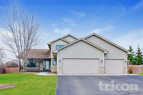 10527 61st Pl NE Photo 1