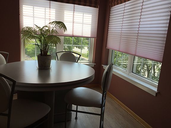 4th image of 330 W Happfield Dr #330