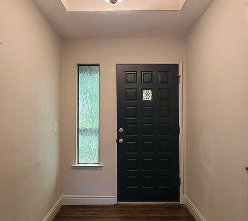 4th image of 2609 Deer Trail Ln