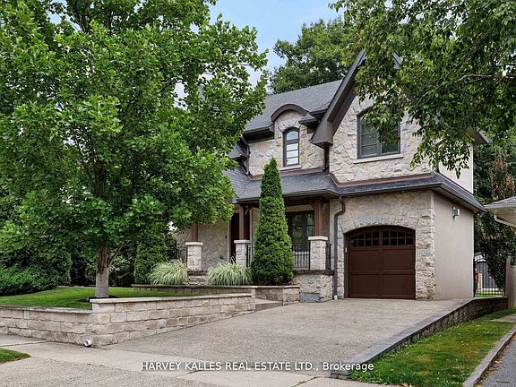 4th image of 38 Westmount Park Rd